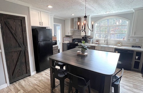 Macon House | Lake Life Awaits-Relax with Scenic Views! Walk to Lake, Playground, & Boat Ramp!