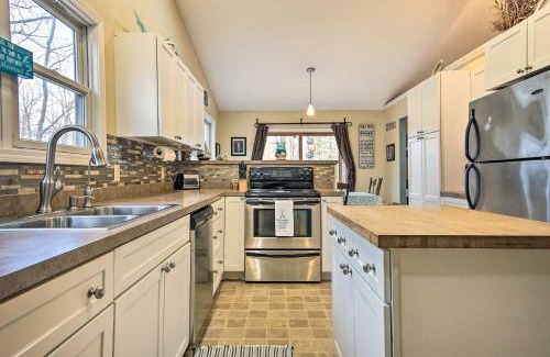 Mears House | Lake Michigan Gem Less Than Half-Mi to Private Beach!