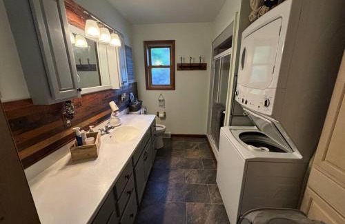 Hamilton Villa | Lake Moraine Home #7 Near Colgate University