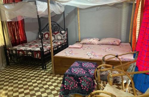 Lake Natron Bed & Breakfast | Lake Natron Maasai Guesthouse