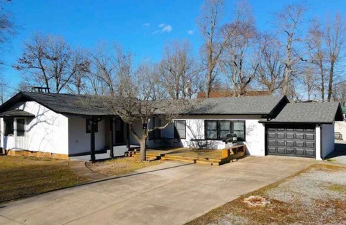 Henderson House | Lake Norfork view and easy access from this remodeled oasis that sleeps 14!