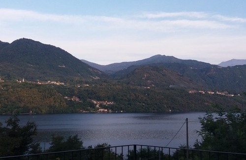 Crabbia Apartment | LAKE ORTA - LAKE VIEW APARTMENT, PRIVATE BEACH AND BALCONIES (FIRST FLOOR)