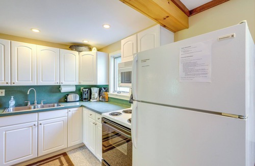 Speculator Cabin | Lake Pleasant Cabin on 3 Acres w/Private Beach!