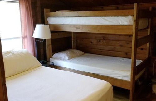 Gordonville Resort | Lake Texoma Camping Resort Cabin 7