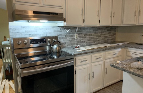 Sarnia House | Lake view beach access