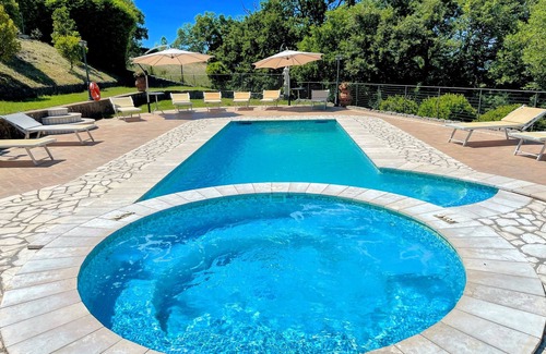 Montefiascone Villa | LAKE VIEW-BOLSENA. EXCEPTIONAL VILLA. POOL/JACUZZI. SLPS 24. EXCLUSIVELY YOURS!