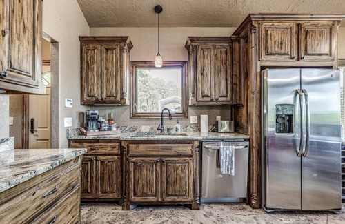 Texanna House | Lake View Cabin -Lake access is 5 min