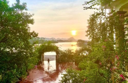 Tam Diep Bed & Breakfast | Lake View Motel - Tam Điệp Ninh Bình