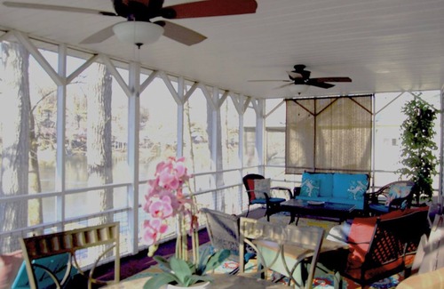 Penrod House | Lake Waterfront, Dock, Pet Friendly, Concrete Loop Driveway, Kayaks,No Wake Zone