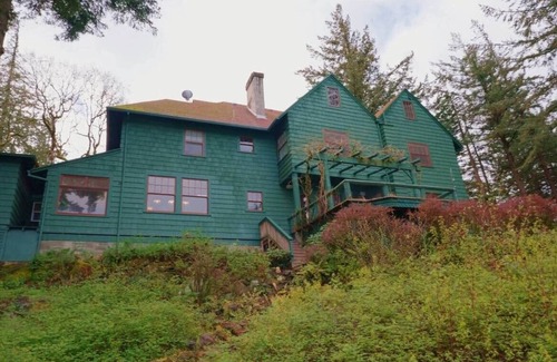 Hood River Apartment | Lakecliff Lodge Estate and Wedding Venue