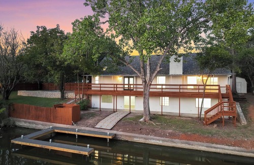 Granbury House | Lakefront 5BR w/Pool & Dock