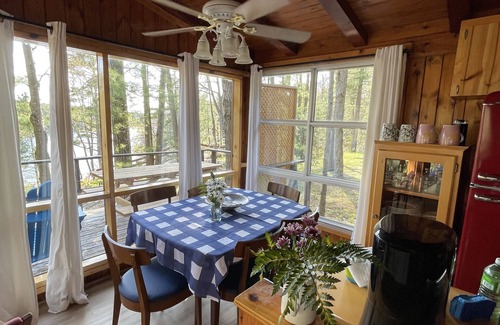 Gravenhurst Cottage | Lakefront Cottage on Muskoka's Kahshe Lake