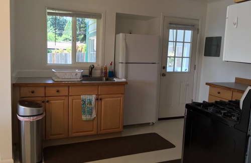Federal Way House | Lakefront- fenced - no animal- allergies
