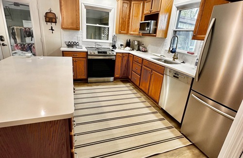 Denver Cottage | Lakefront Fish Camp & Farm View- Kayak, Paddleboard , Firepit, Fishing & Dock !