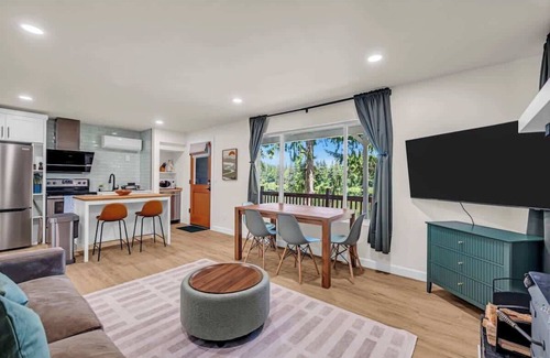 Three Lakes Apartment | Lakefront Getaway For 4 with Swimming, Kayaks