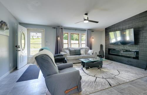 Frontier House | Lakefront Getaway with Dock and Yard in Reading!