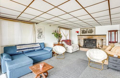 Baldwin House | Lakefront Group Getaway with Dock in Baldwin!