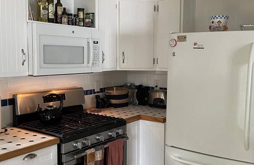 Barrington House | Lakefront Home on Swains Lake