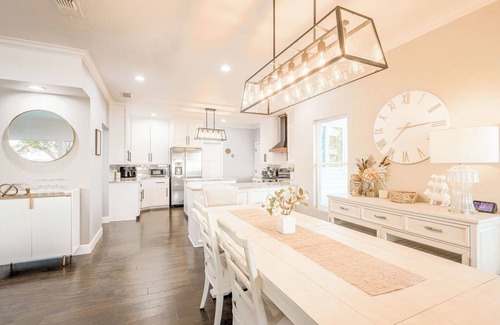 Morgans Point Resort House | Lakefront Luxury 4BR Pool Fire Pit Breathtaking 180° Lake Views