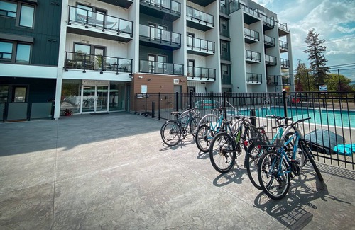 Vernon Resort | Lakefront Top Floor Suite w/ resort amenities