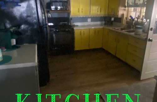 Bernhards Bay House | Lakefront vacation rental