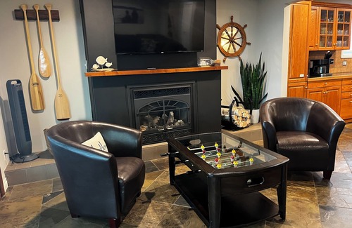 Pointe aux Roches House | Lakehouse Cottage on Lake St.Clair