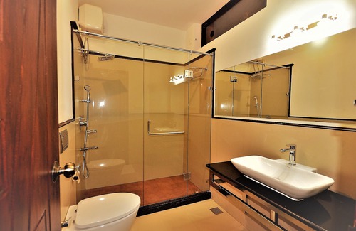 Vazhavatta Hotel | LakeRose Wayanad Resort