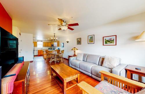 Basalt House | Lakeside Adventures