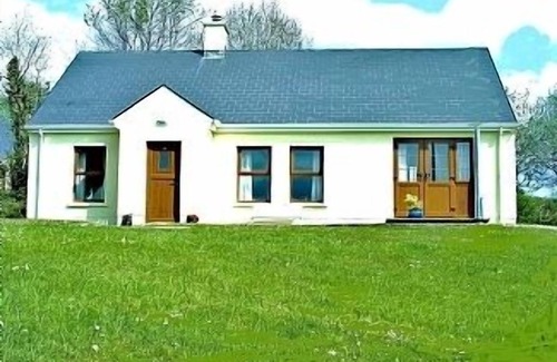 Kesh Cottage | Lakeside Cottage In Kesh With Fabulous Views Over Lough Erne