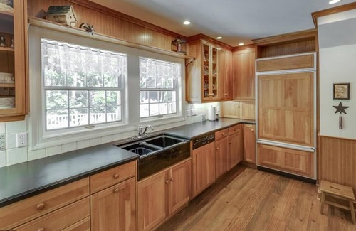 Pequot Lakes Cottage | Lakeside Cottage + Modern Luxuries- 2 minutes to Nisswa!