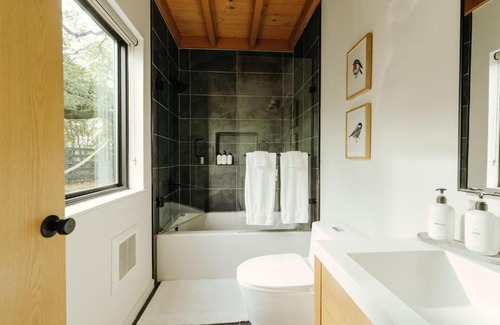 Lacy-Lakeview Ski Chalet | Lakeside East at Live Oak Lake