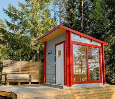 Karlskoga House | Lakeside Holiday Home With Sauna Near Karlskoga