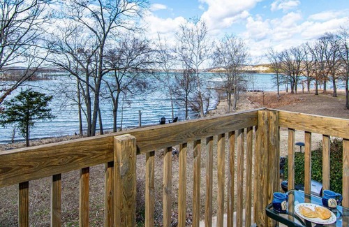 Big Cedars Apartment | Lakeside Landing Suite