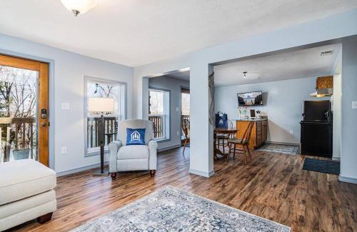 Big Cedars Apartment | Lakeside Landing Suite