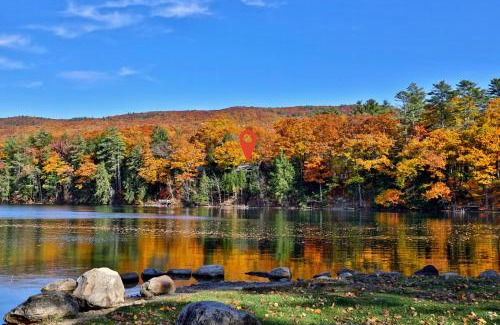 Forest Dale House | Lakeside Lodge at Fern Lake - 3BR, 1BA Waterfront with Dock