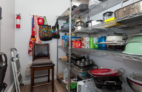 Ashford House | Lakeside Retreat Close to UCONN