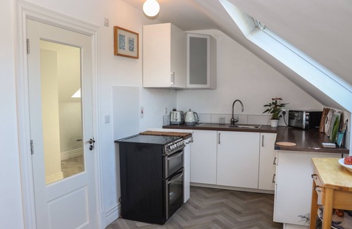 Garrykennedy Cottage | Lakeview Retreat