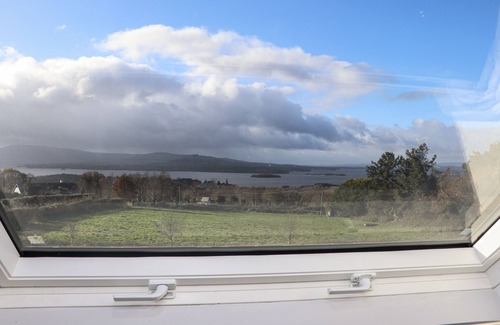 Garrykennedy Cottage | Lakeview Retreat