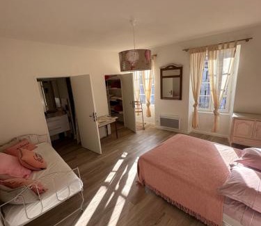 Tournon-sur-Rhone Apartment | lamaisondemamere