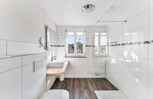 Tiefenbronn Hotel | Landhotel Schwarzer Adler - Self Check In