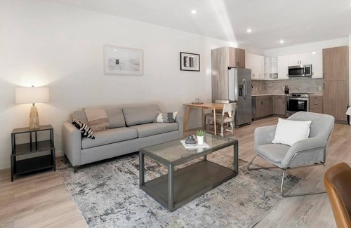 Richmond Apartment | Landing | Amazing 1BD, Courtyard, Rooftop Lounge