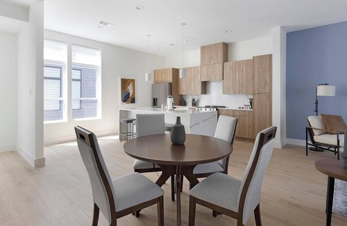 Dallas Apartment | Landing | Amazing 2BD in Downtown Dallas