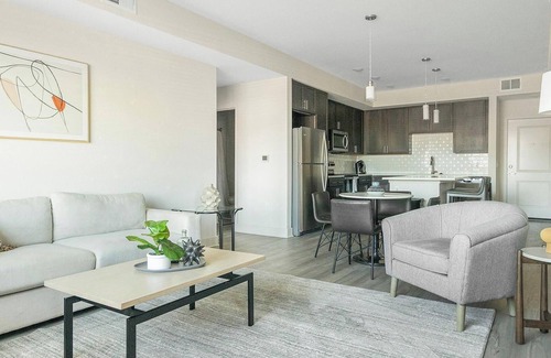 Palmetto Apartment | Landing at Gateway Commons - 2 Bedrooms in Elle.