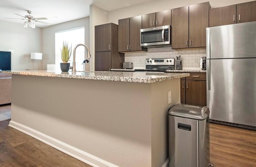 Chesterfield Apartment | Landing at The Parq at Chesterfield - 1 Bedroom.