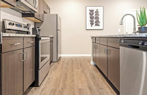 Chesterfield Apartment | Landing at The Parq at Chesterfield - 1 Bedroom.