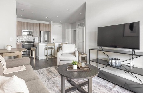 Katy Apartment | Landing | Modern 1BD, Pool, Game Room