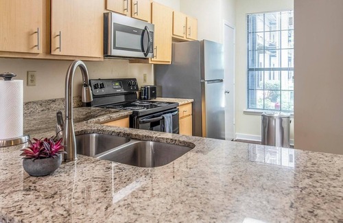 New Pathways Apartment | Landing | Stylish 2BD, Clubhouse, Gym