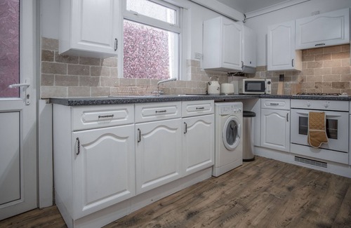 Mumbles Apartment | Langland Road - 1 Bedroom - Mumbles
