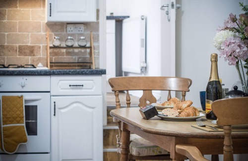 Mumbles Apartment | Langland Road - 1 Bedroom - Mumbles