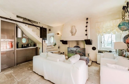 Montefortino Villa | Lapis Turris - Four Bedroom Villa, Sleeps 9